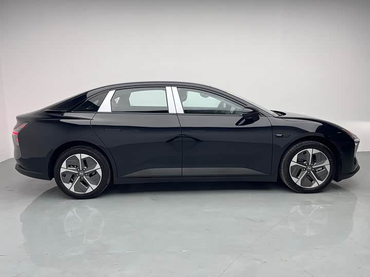 Фото 7 - XPeng Mona M03