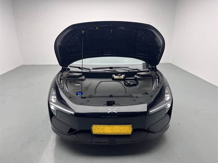 Фото 9 - XPeng Mona M03