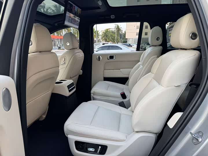 Фото 6 - LiXiang L9