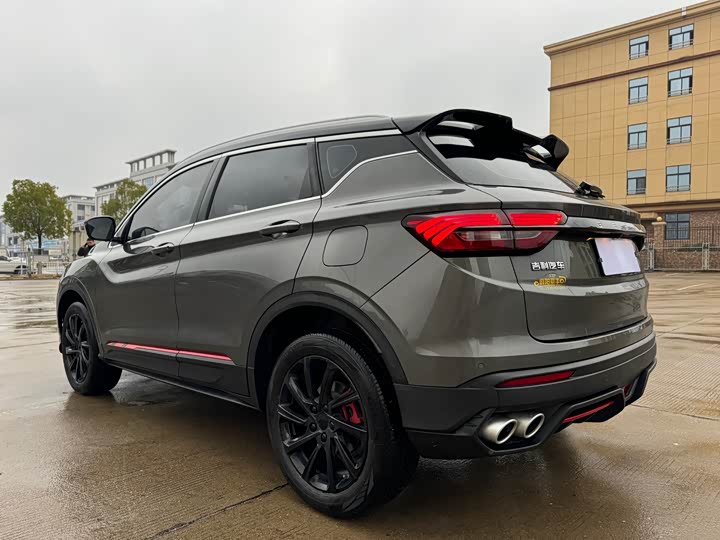 Фото 7 - Geely Coolray