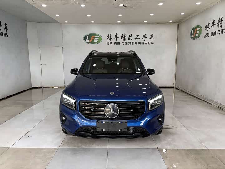 Фото 2 - Mercedes-Benz GLB-Class