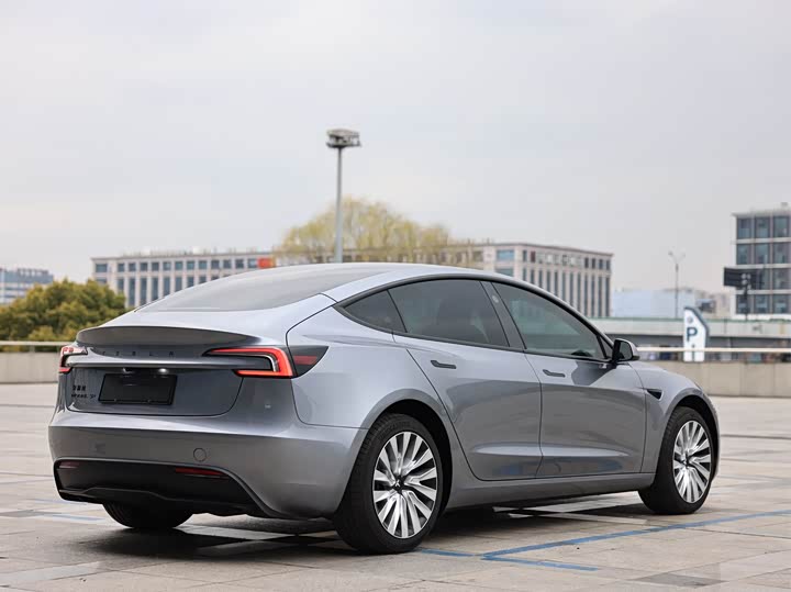 Photo 6 - Tesla Model 3