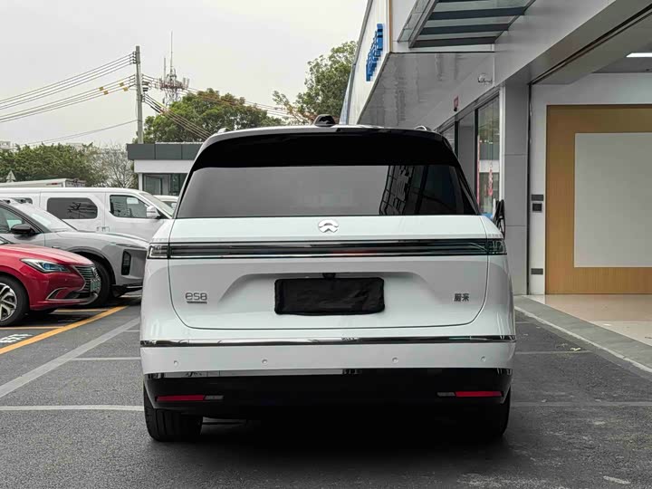 Фото 6 - Nio ES8