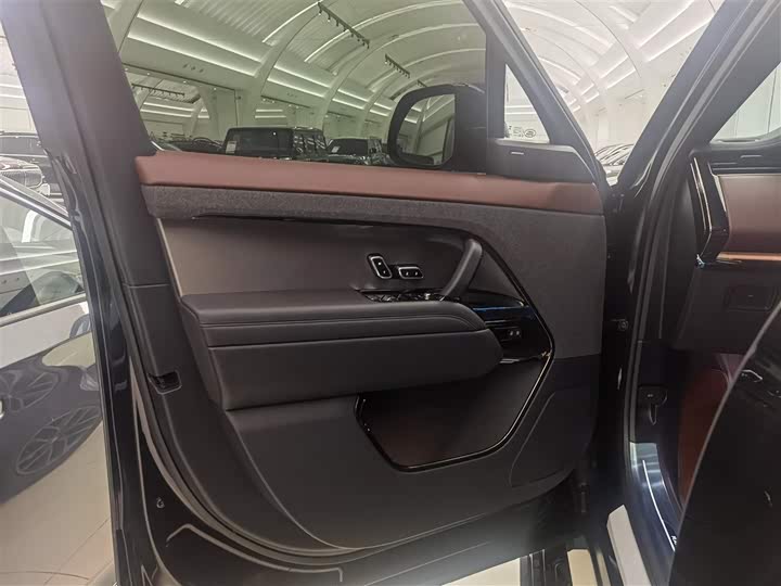 Фото 6 - Land Rover Range Rover Sport