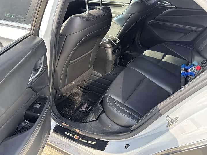 Фото 5 - Cadillac CT4