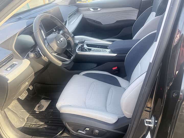 Фото 6 - Geely Preface L