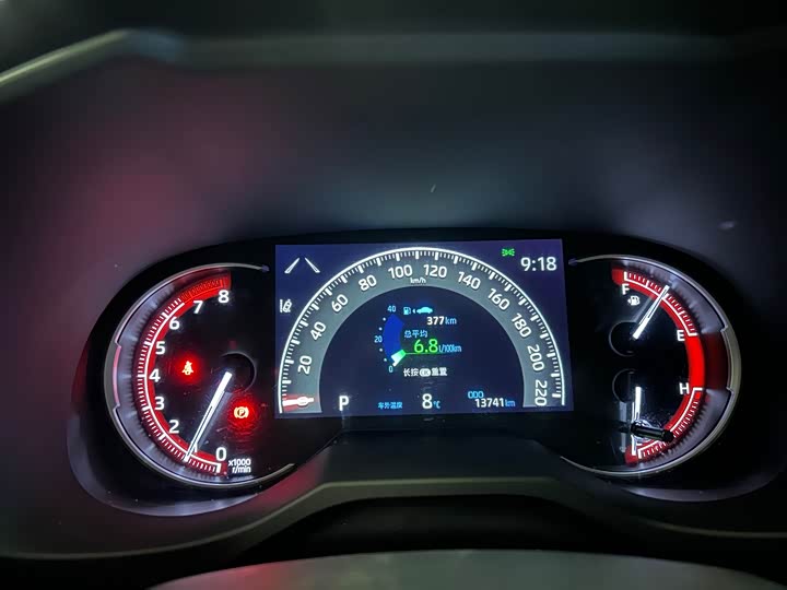 Фото 2 - Toyota RAV4