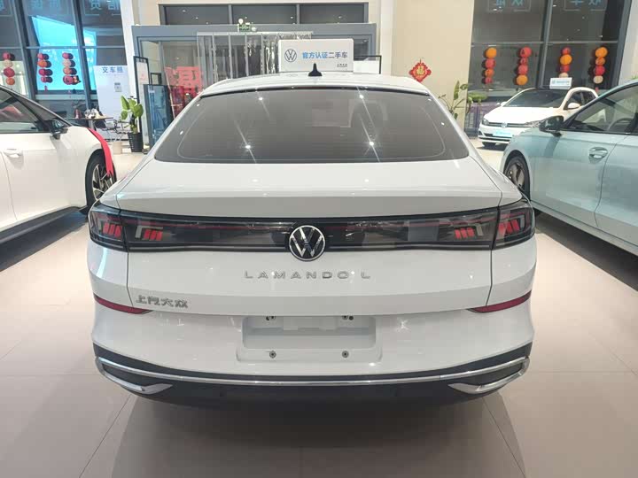 Фото 9 - Volkswagen Lamando L