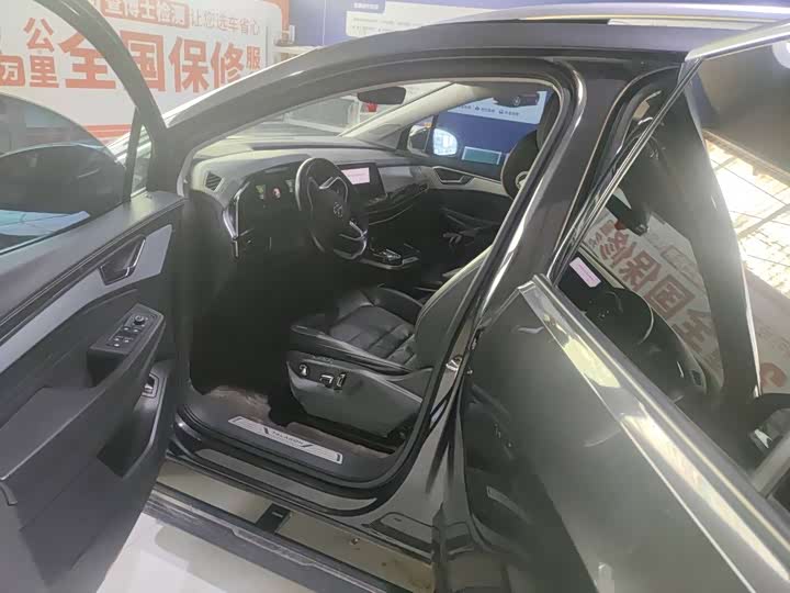 Фото 8 - Volkswagen Talagon