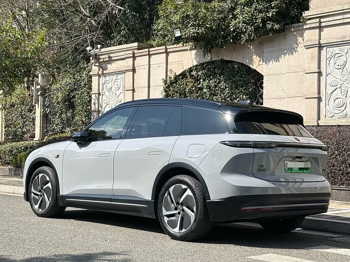 Фото 4 - Nio ES6