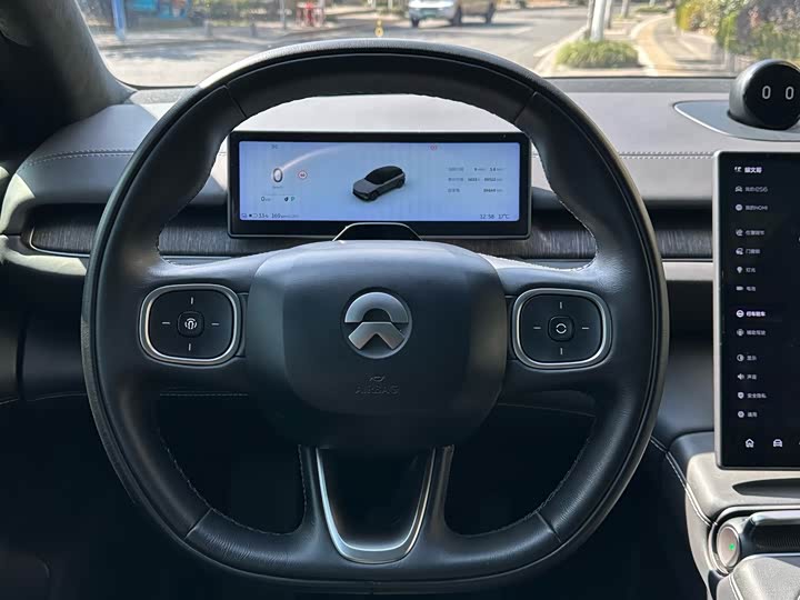 Фото 8 - Nio ES6