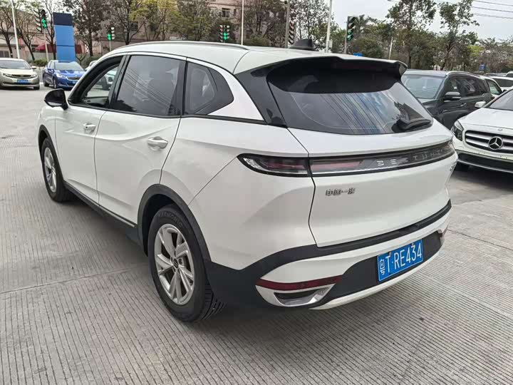 Photo 5 - Bestune T90