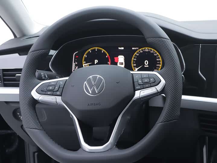 Фото 7 - Volkswagen Passat