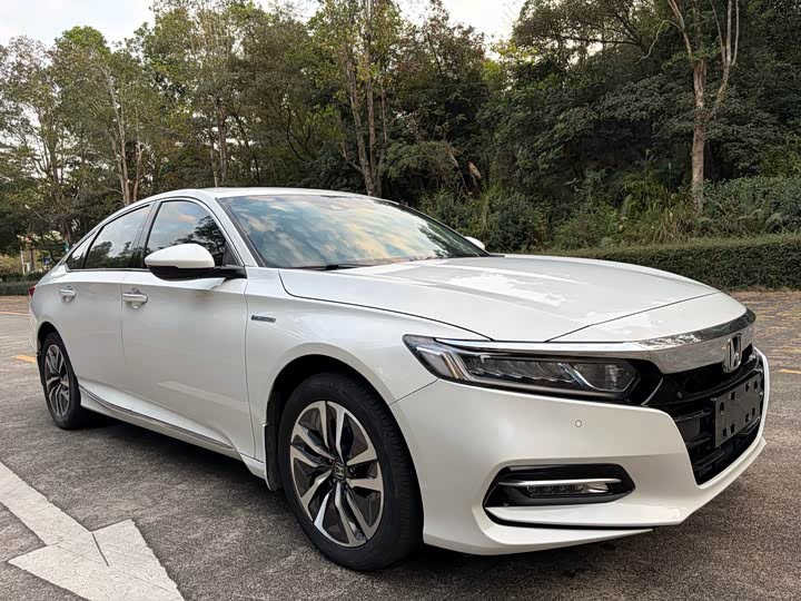 Фото 3 - Honda Accord