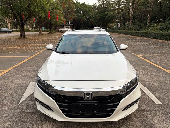 Фото 5 - Honda Accord
