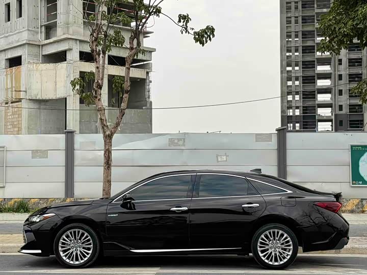 Фото 2 - Toyota Avalon