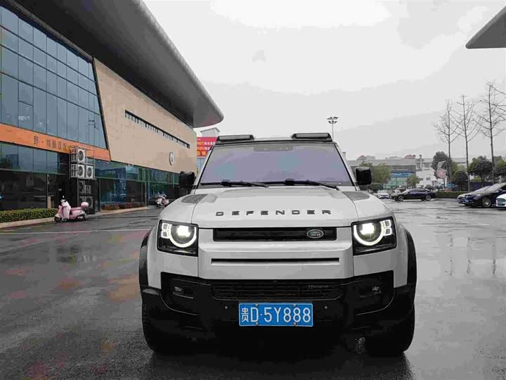 Фото 1 - Land Rover Defender