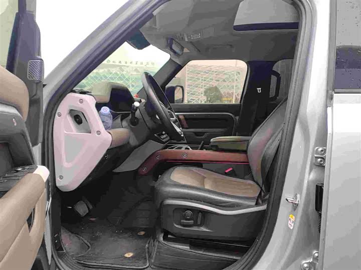 Фото 4 - Land Rover Defender