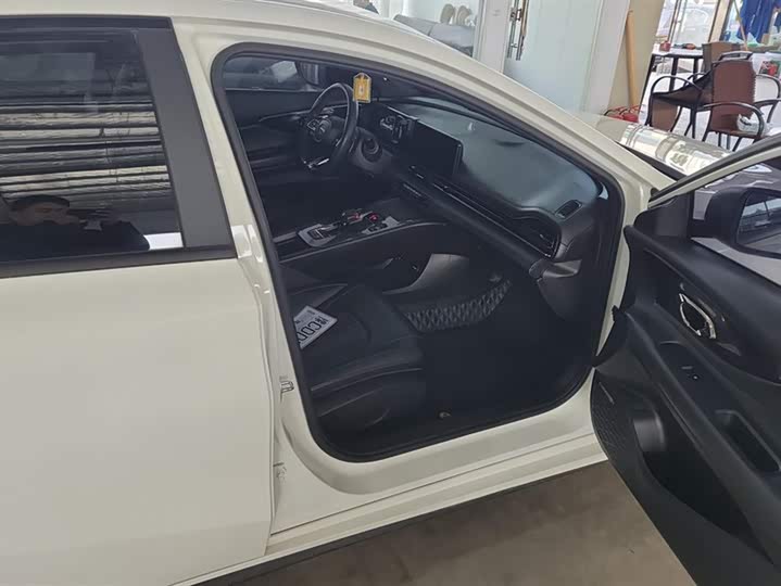 Фото 8 - GAC Trumpchi Empow R