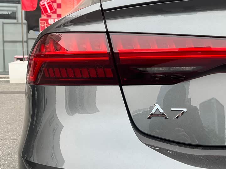 Фото 8 - Audi A7