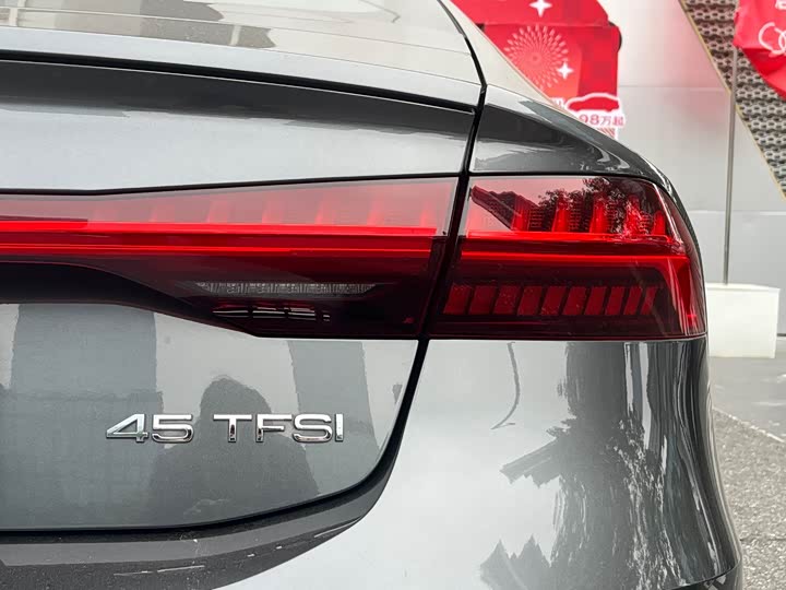 Фото 9 - Audi A7