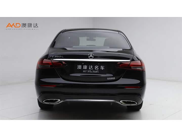 Photo 4 - Mercedes-Benz E-Class