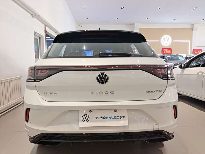 Фото 4 - Volkswagen T-Roc