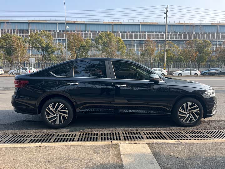 Фото 5 - Volkswagen Lavida