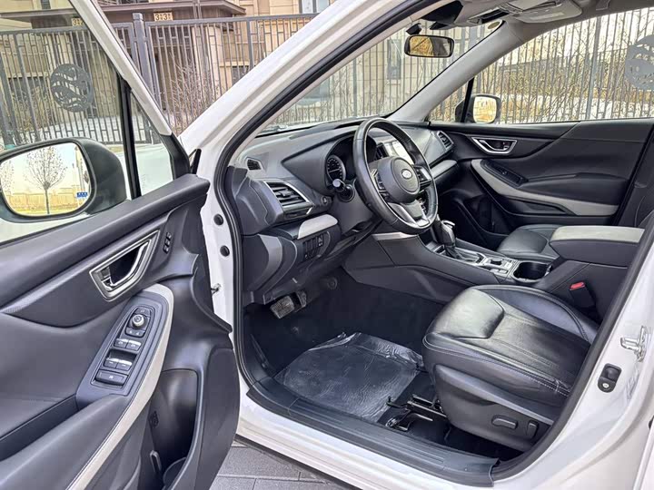 Photo 2 - Subaru Forester