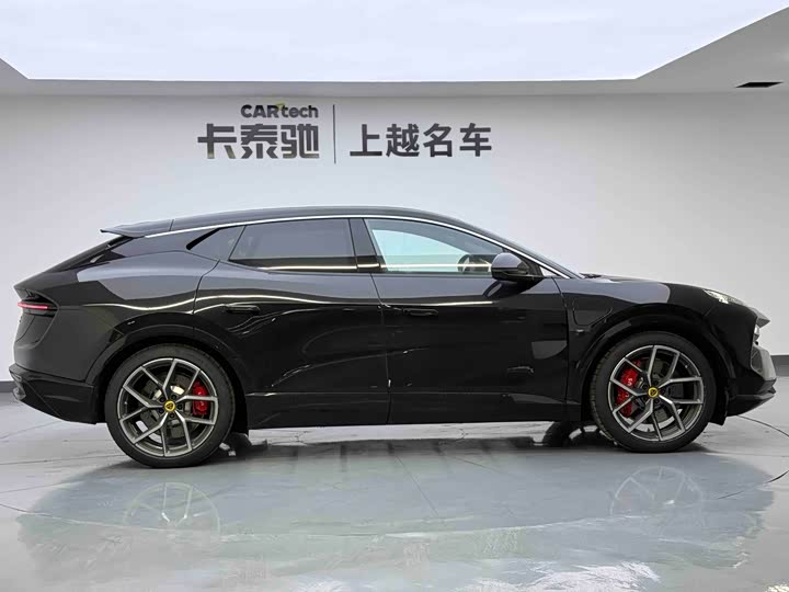 Фото 4 - Lotus Eletre