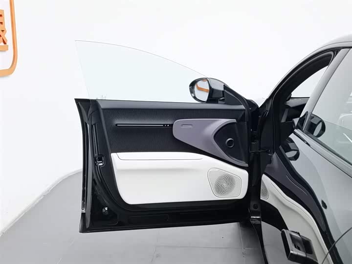 Фото 8 - Avatr 12