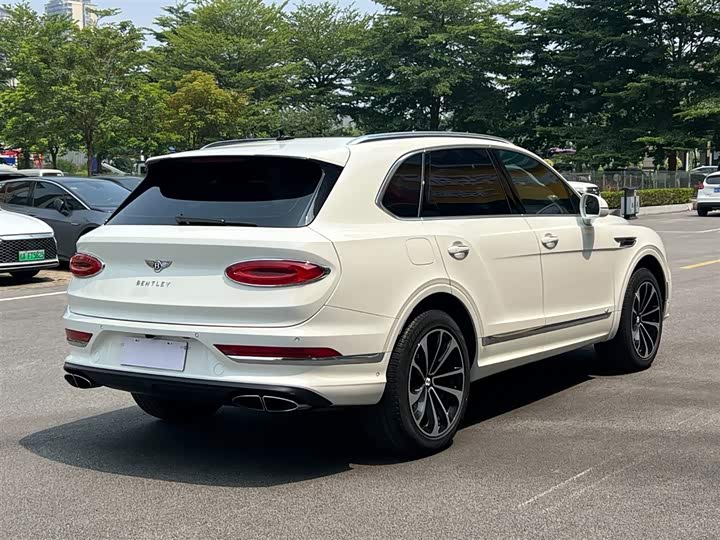 Фото 6 - Bentley Bentayga