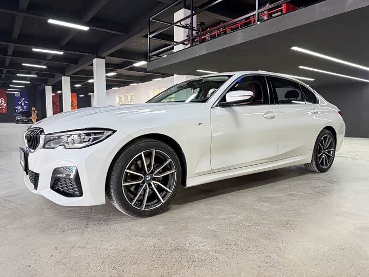 Photo 1 - BMW 3 Series