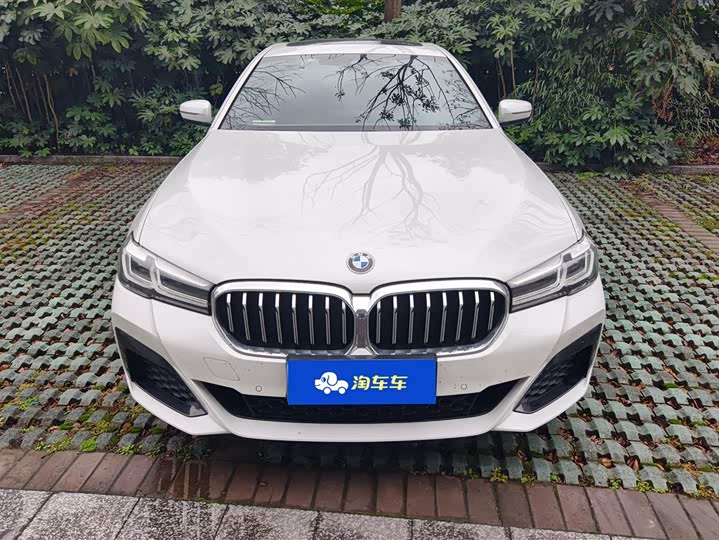 Фото 2 - BMW 5 Series