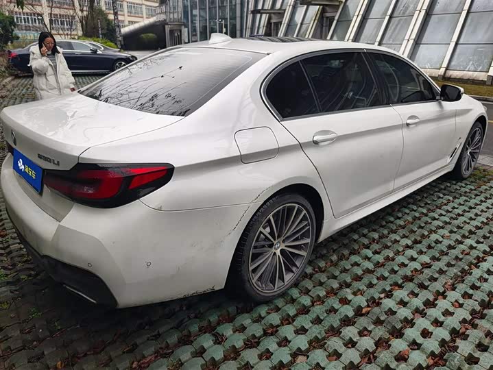 Фото 3 - BMW 5 Series