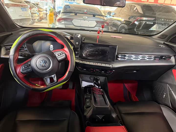 Фото 7 - MG Motor 5