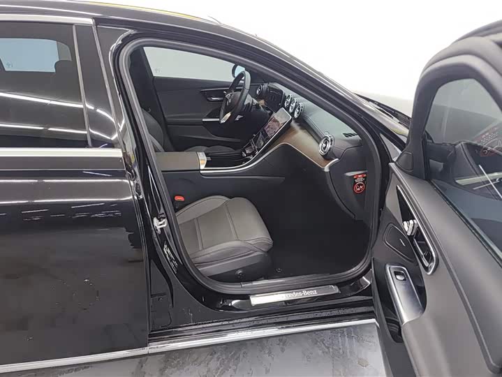 Фото 8 - Mercedes-Benz C-Class