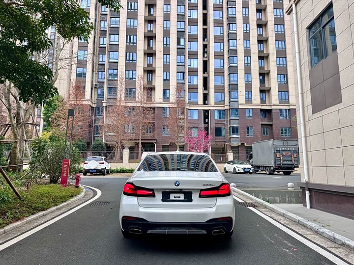 Фото 4 - BMW 5 Series