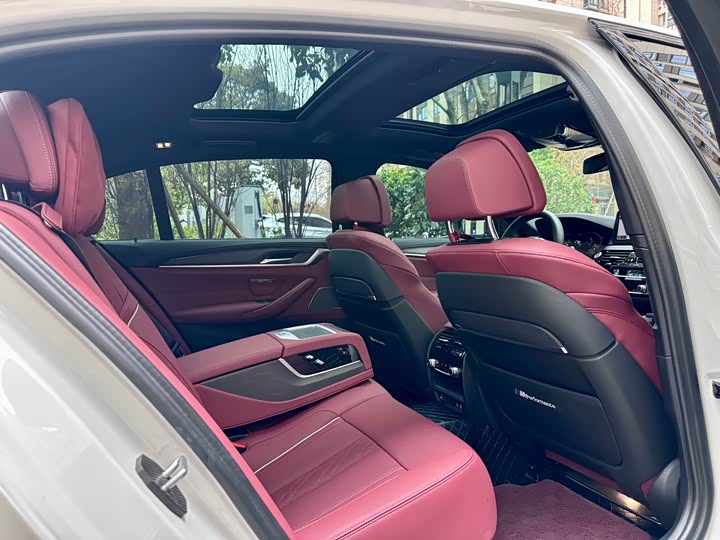 Фото 8 - BMW 5 Series