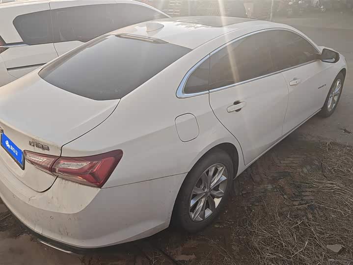 Фото 3 - Chevrolet Malibu XL
