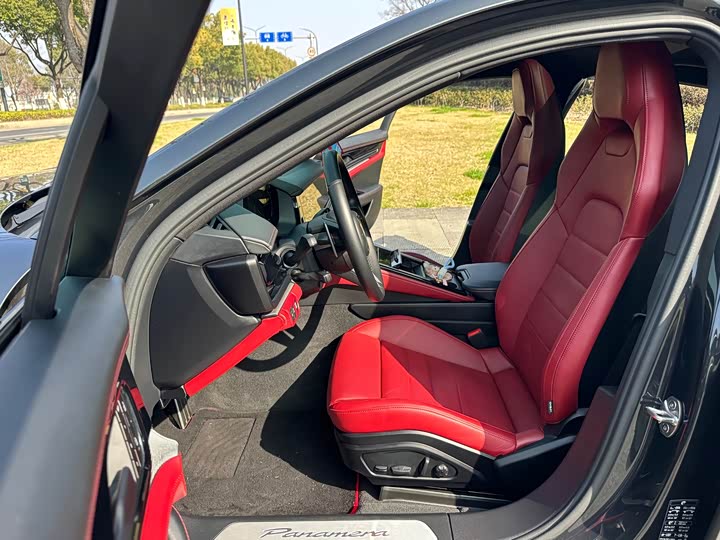 Фото 6 - Porsche Panamera