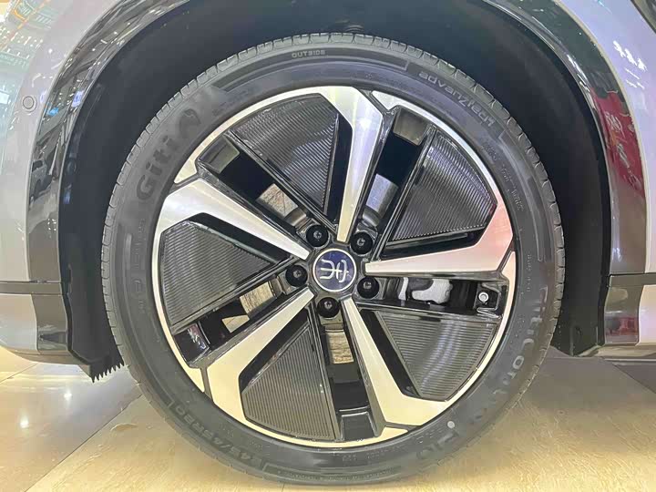 Фото 8 - BYD Song L