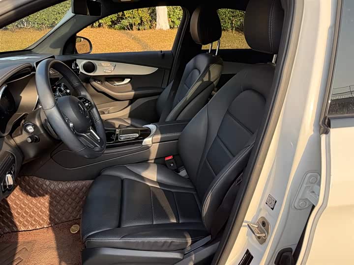 Фото 8 - Mercedes-Benz GLC-Class Coupe