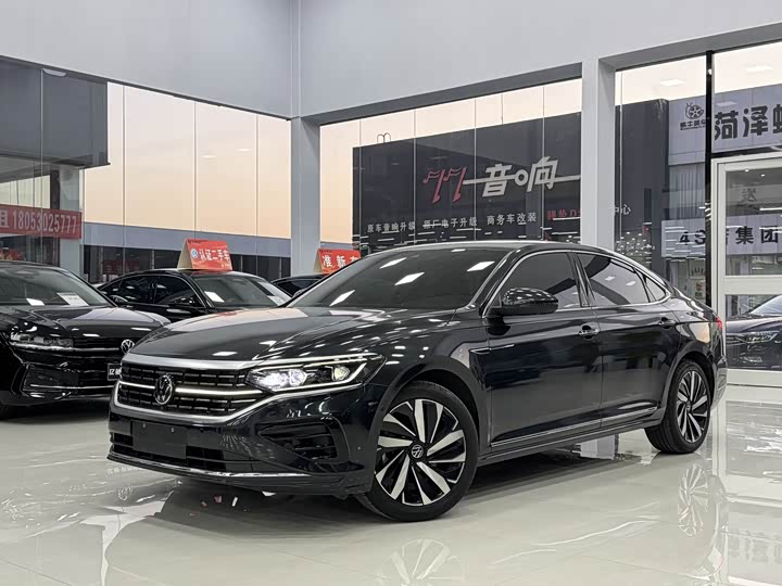 Фото 1 - Volkswagen Passat