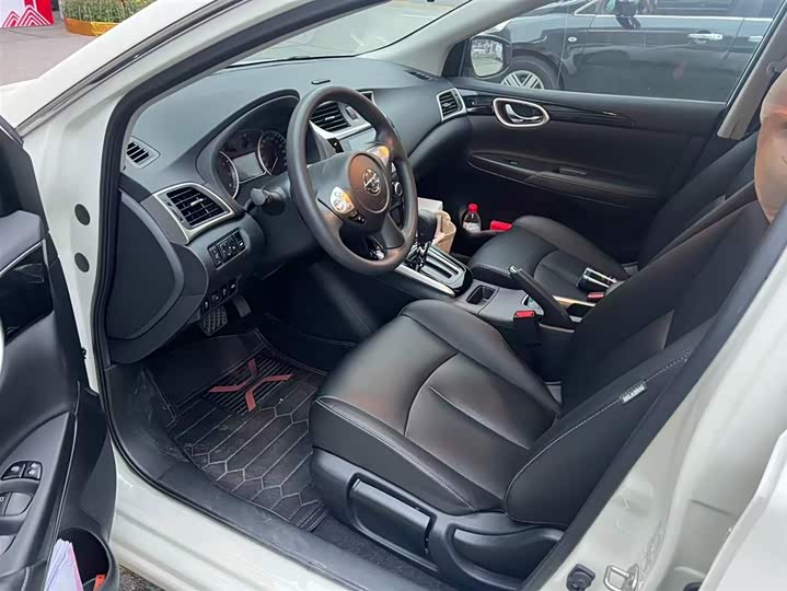 Фото 3 - Nissan Sylphy