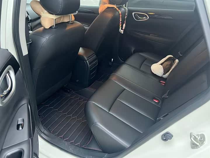 Фото 4 - Nissan Sylphy