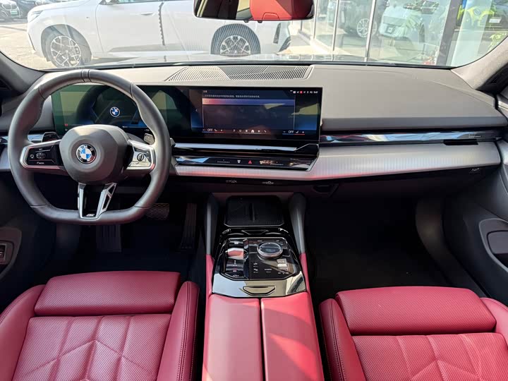 Фото 5 - BMW 5 Series