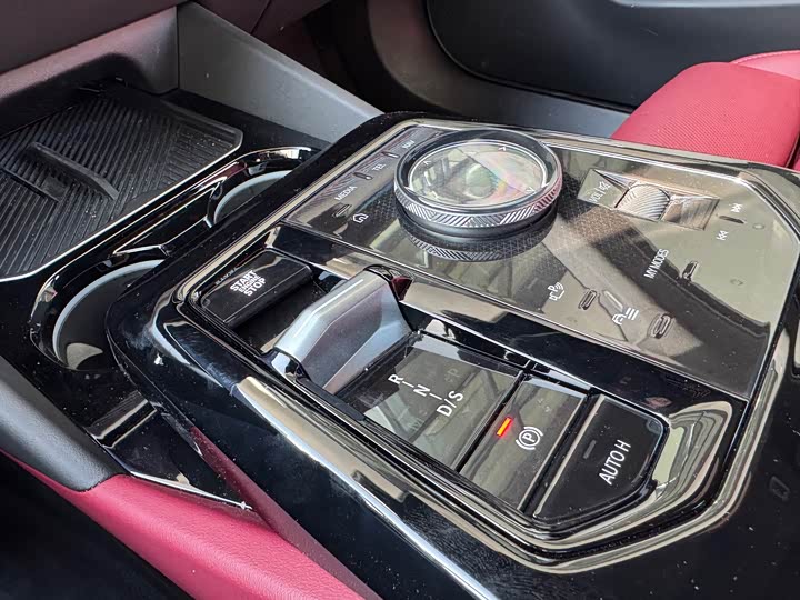 Фото 8 - BMW 5 Series