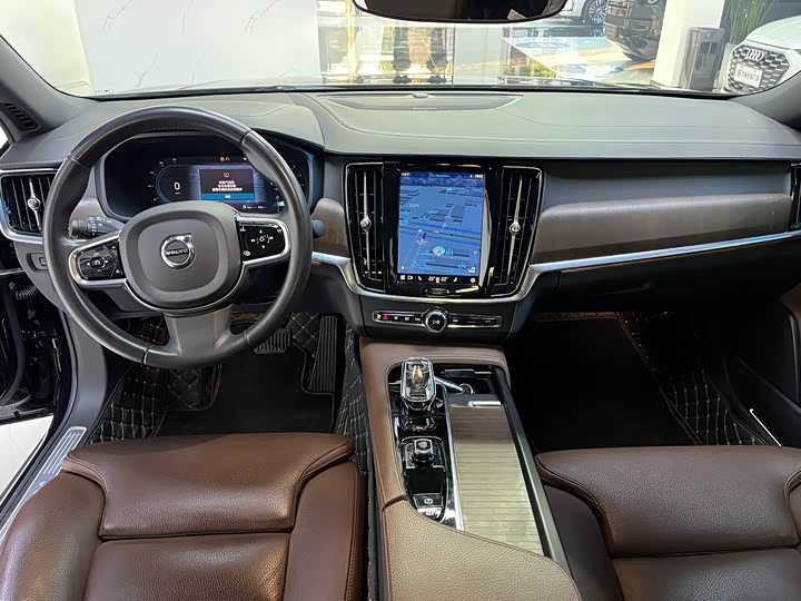 Фото 6 - Volvo S90