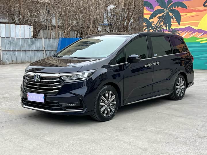 Фото 1 - Honda Odyssey